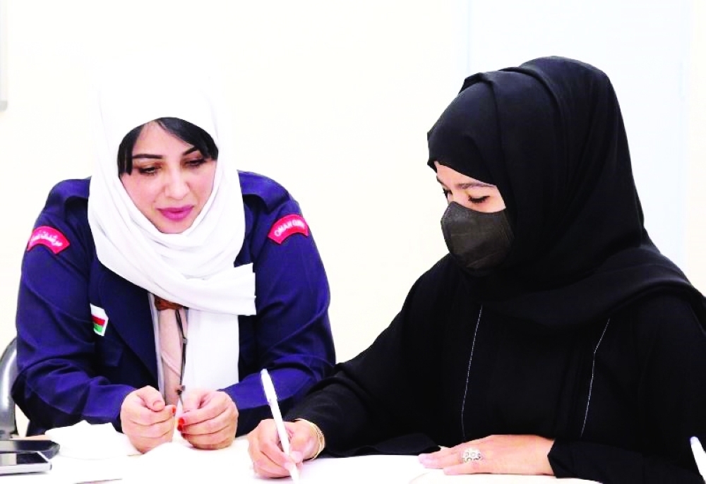الاحتفال بيوم المرشدة الخليجية بالبريمي