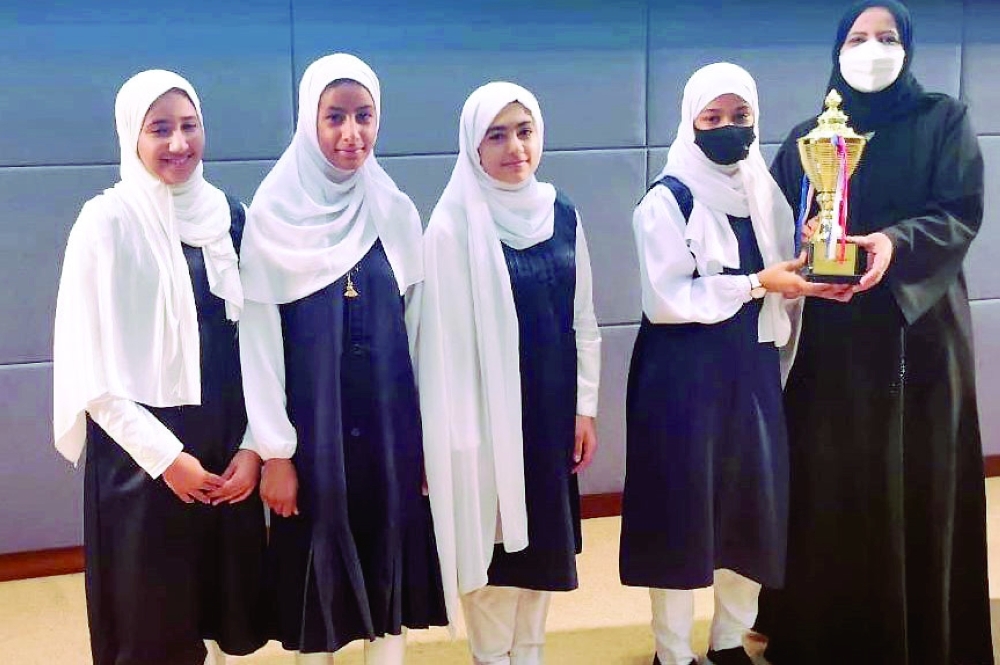تعليمية الداخلية تحصد مراكز متقدّمة في مسابقة علمية للعلوم والتكنولوجيا