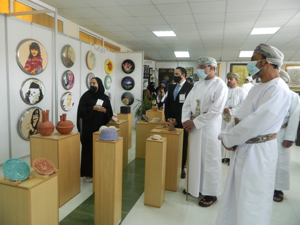 انطلاق الموسم الثقافي بجامعة نزوى