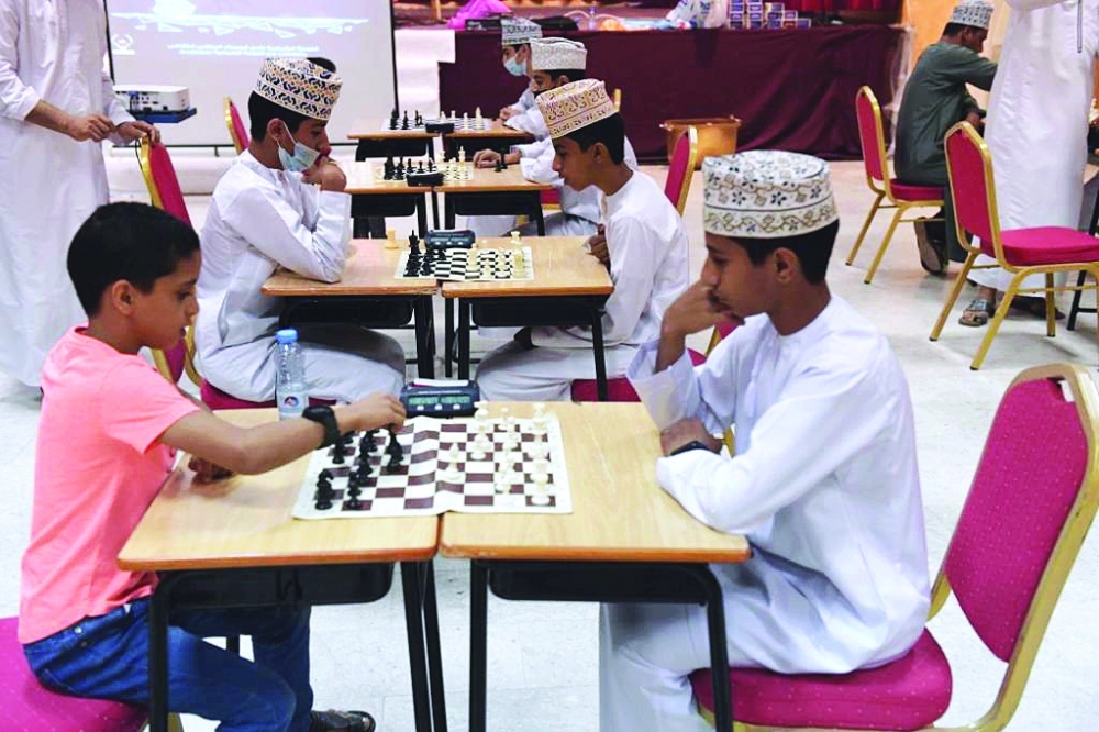 شبابية الحمراء تختتم مسابقة الشطرنج
