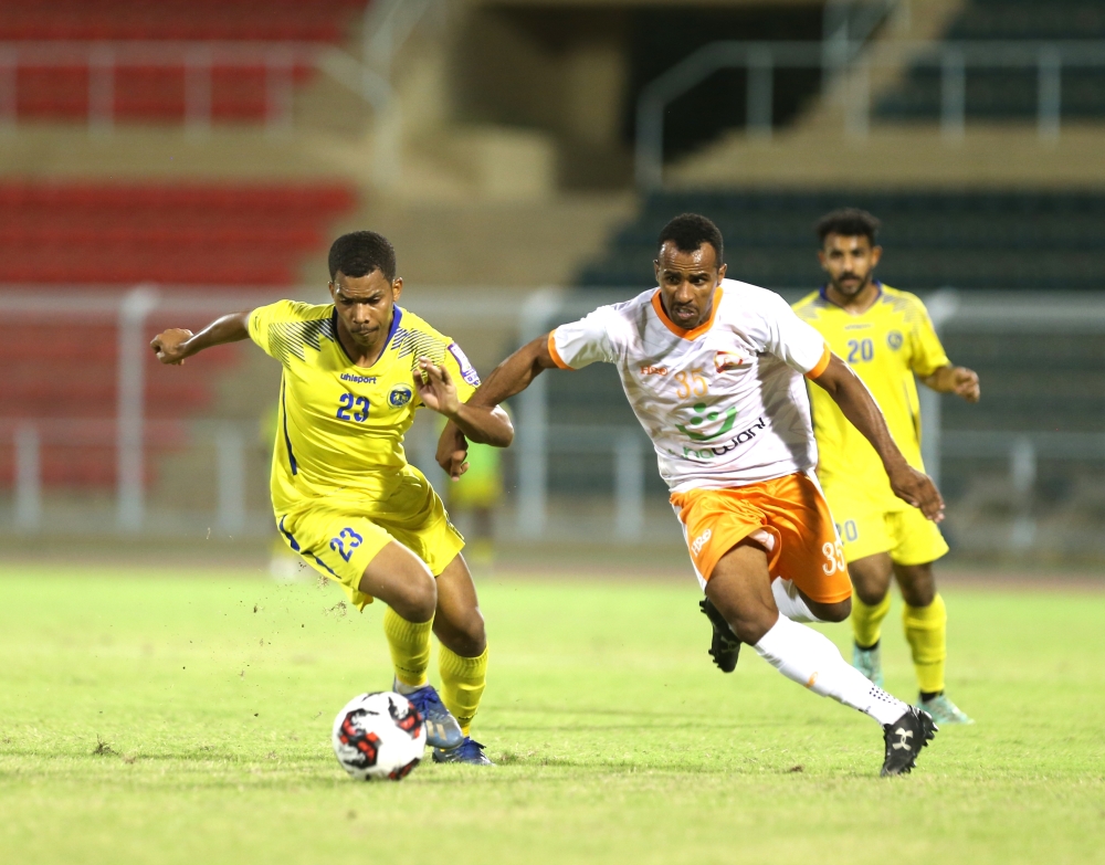 تنافس كبير بين أندية الدرجة الأولى لحسم التأهل