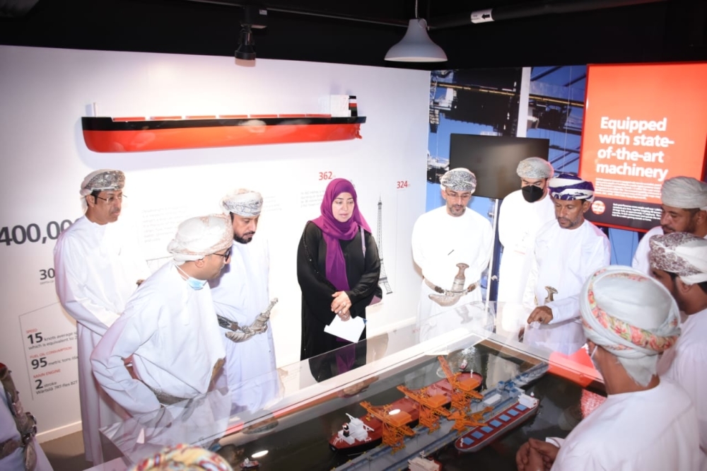 لجنتي الاقتصادية والشباب بمجلس الشورى تتطلع على أبرز مستجدات ميناء صحار