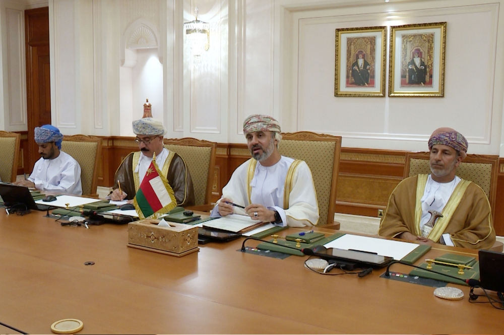 سلطنة عُمان والصين تبحثان تعزيز مجالات التعاون