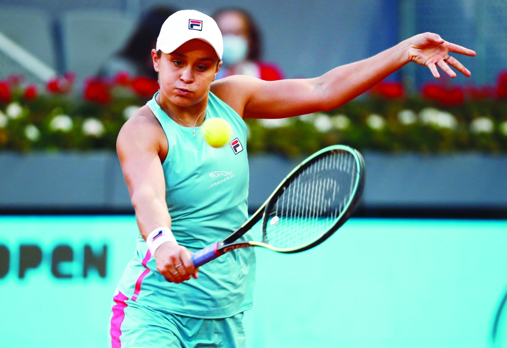 المصنفة أولى بارتي تصدم العالم باعتزالها اللعب