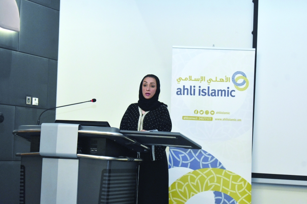 تكريم 22 معلما ومعلمة في منصات التعلم الرقمي