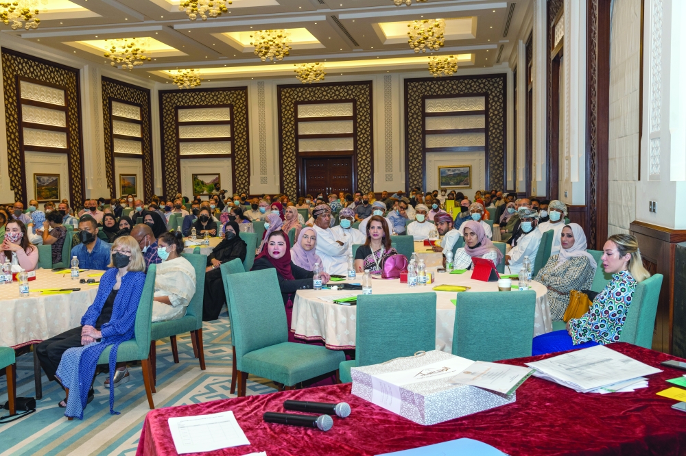 رفع وعي المعلمين بتحسين ممارسات التدريس بجامعة السلطان قابوس