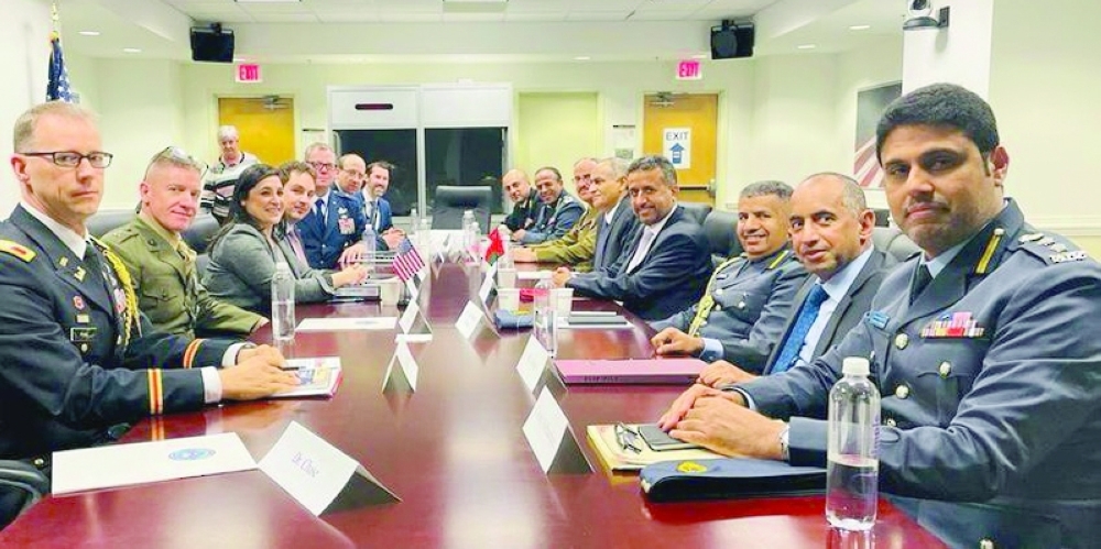 اللجنة العسكرية العمانية الأمريكية المشتركة تناقش تعزيز مجالات التعاون