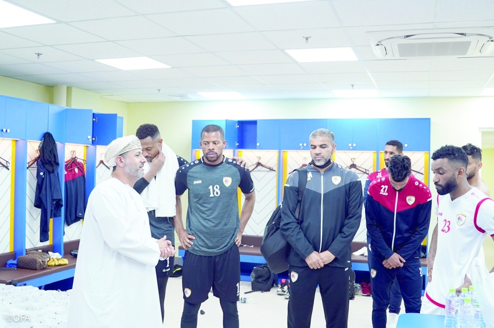 المنتخب الوطني يعود من هانوي ويستعد للقاء الصين .. الثلاثاء