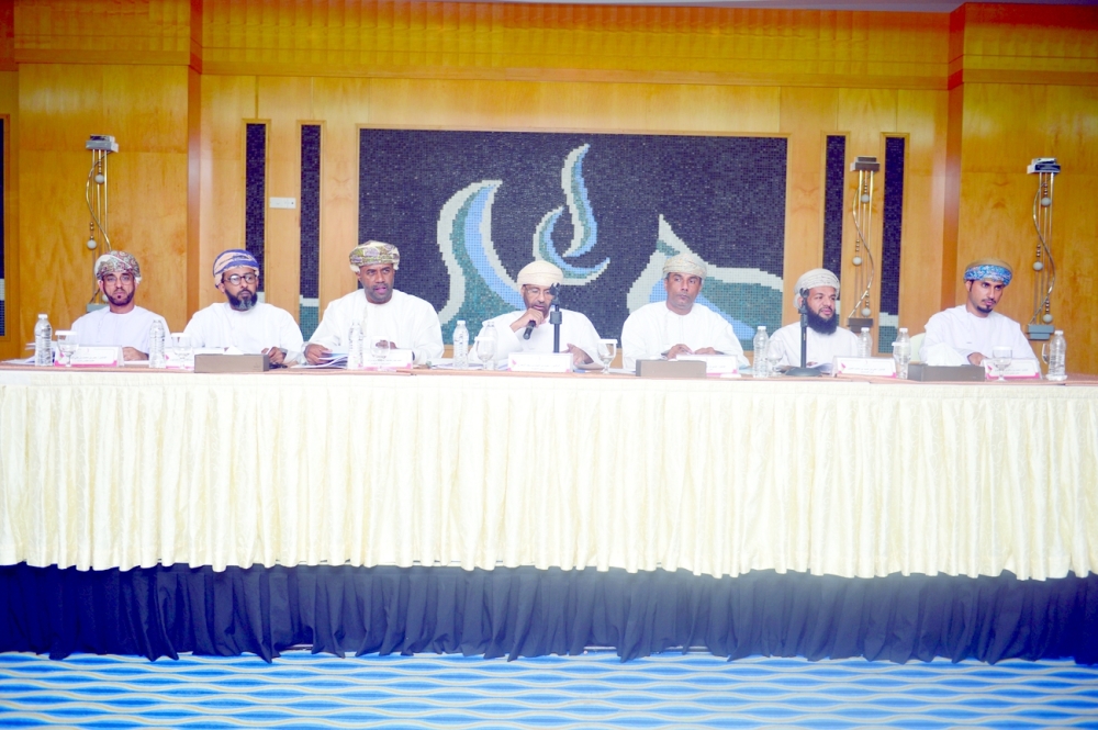 قيام الرئيس بمهام الأمين العام من أجل ضمان حسن سير عمل الاتحاد !