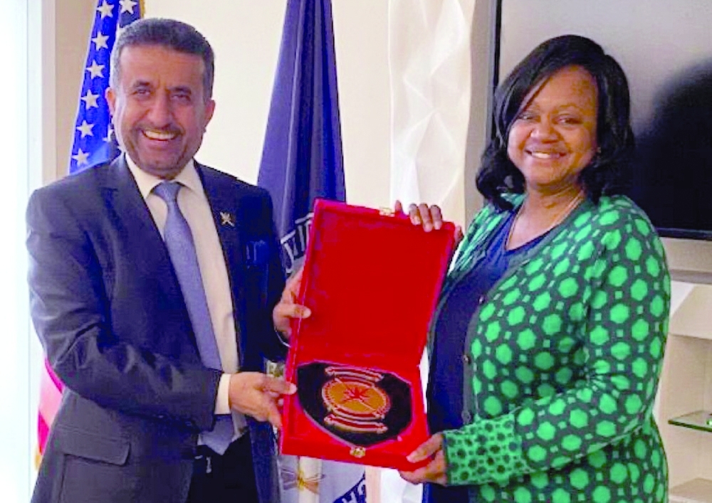 الزعابي يلتقي وكيلة وزارة الخارجية الأمريكية لمراقبة الأسلحة والأمن الدولي