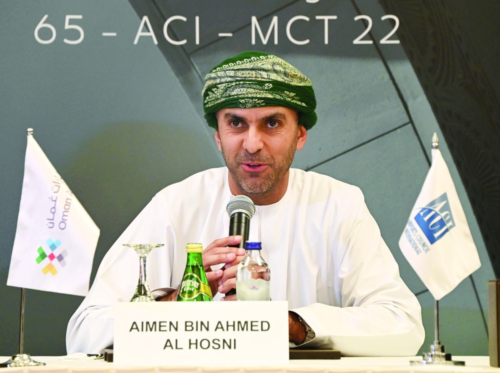 اجتماع مجلس المطارات العالمي يبحث في مسقط تعزيز التعاون ودعم الطاقة الخضراء