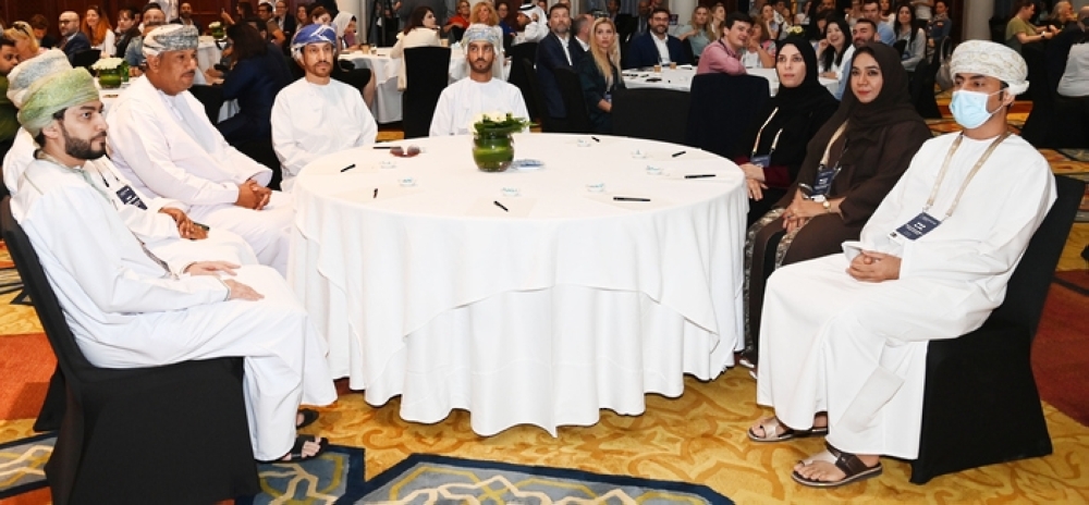 أسبوع السفر العالمي يستعرض تعزيز الشراكة بين شركات السفر والسياحة العالمية ونظيراتها في سلطنة عُمان