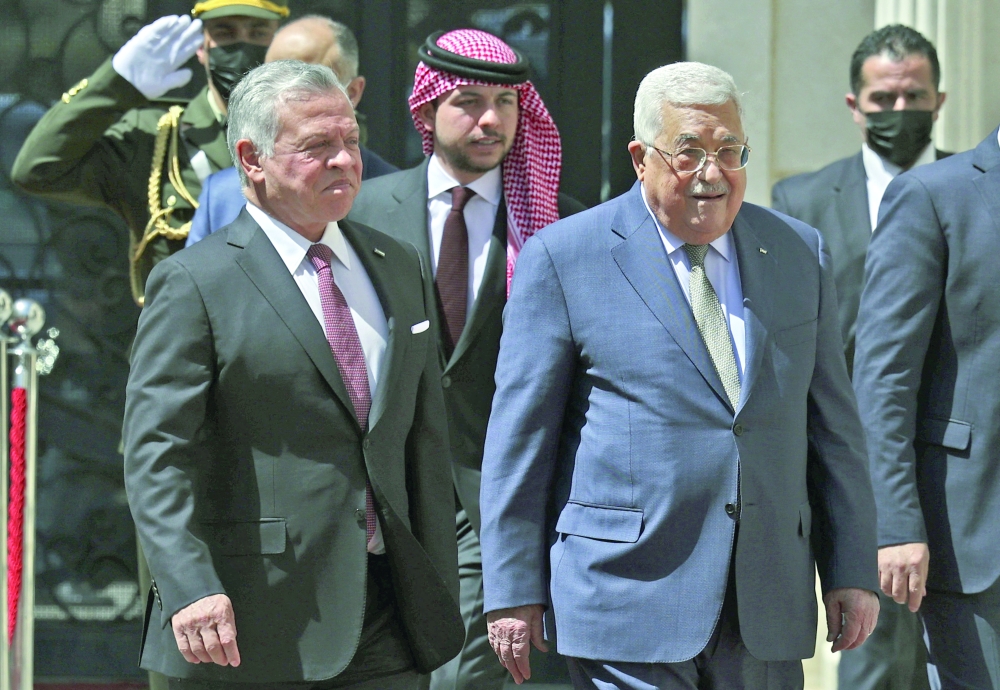 مخاوف من تصعيد المواجهات في الأراضي المحتلة خلال رمضان وجهود أردنية لخفض التوتر
بلينكن في “اجتماع  النقب” :اتفاقيات “أبراهام” ليست بديلا عن تحقيق تقدم بين الفلسطينيين وإسرائيل