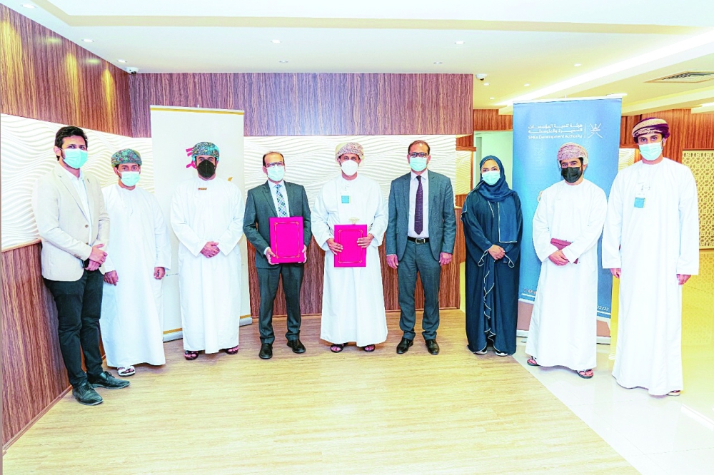 هيئة تنمية المؤسسات الصغيرة والمتوسطة توقع اتفاقية مع اللولو لتوفير منافذ تسويق لرواد الأعمال
