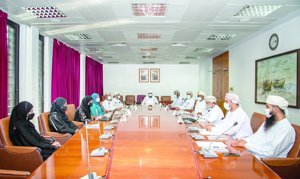 مناقشة إقامة مؤتمر«أخلاقيات البيولوجيا» مطلع العام القادم