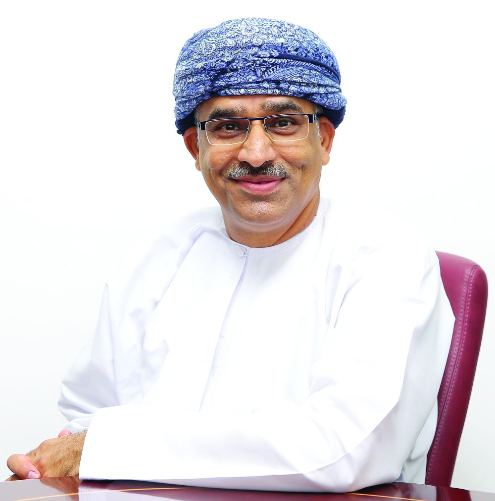 محمد العامري يحصل على جائزة “أدوين زيجفيلد”