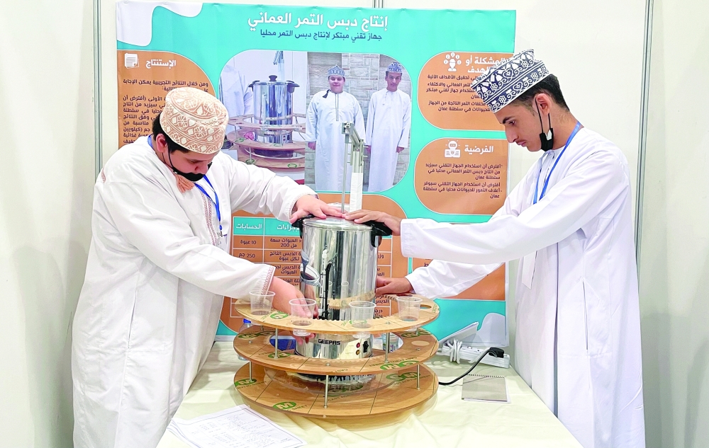 70 ابتكارا في معرض الابتكارات و50 فريقا بمسابقات الروبوت والذكاء الاصطناعي