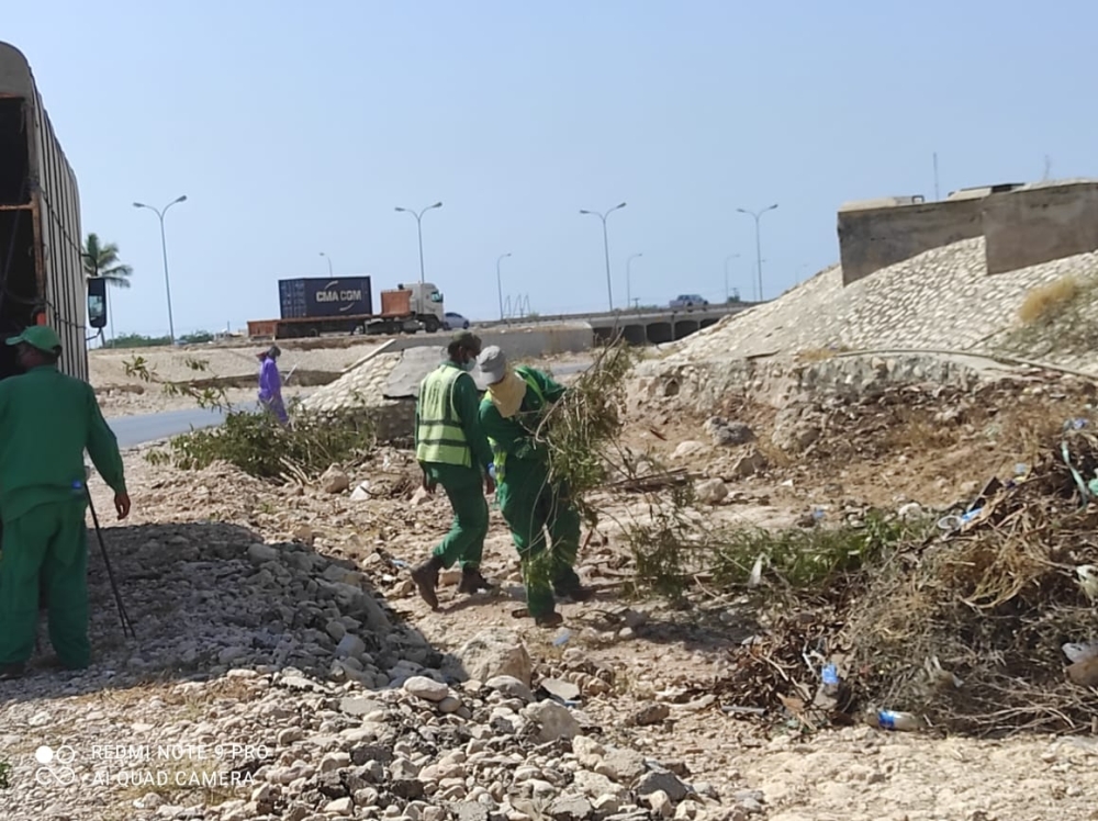 برامج رقابية وبلدية مكثفة في ظفار خلال شهر رمضان