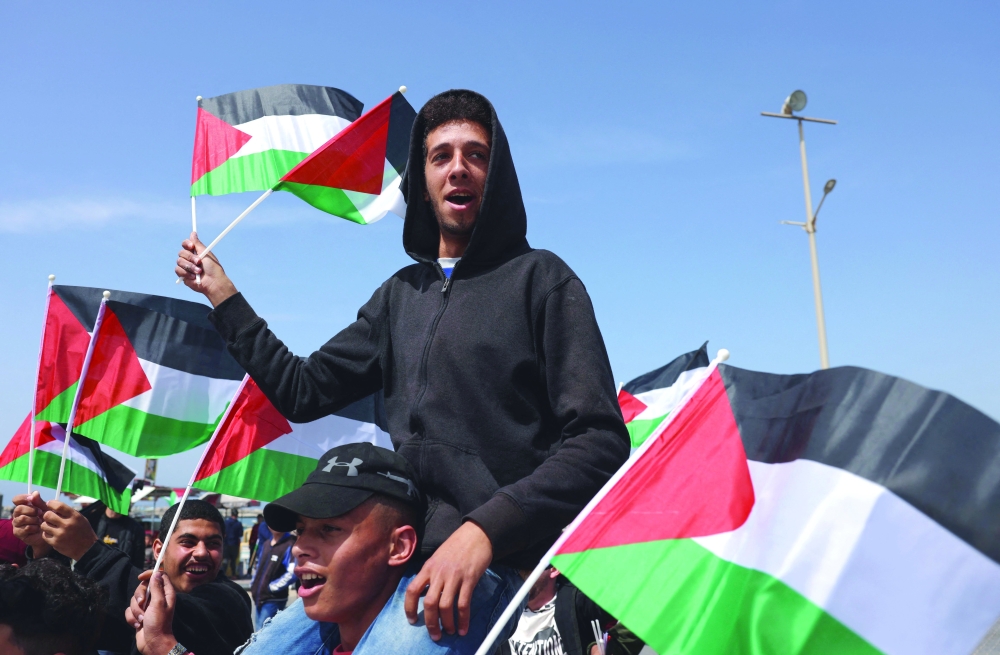 جوتيريش يدعو إلى إنهاء فوري للعنف ويحذر من تقويض آفاق السلام
تصاعد المواجهات في الأراضي الفلسطينية واسرائيل تخشى موجة دامية