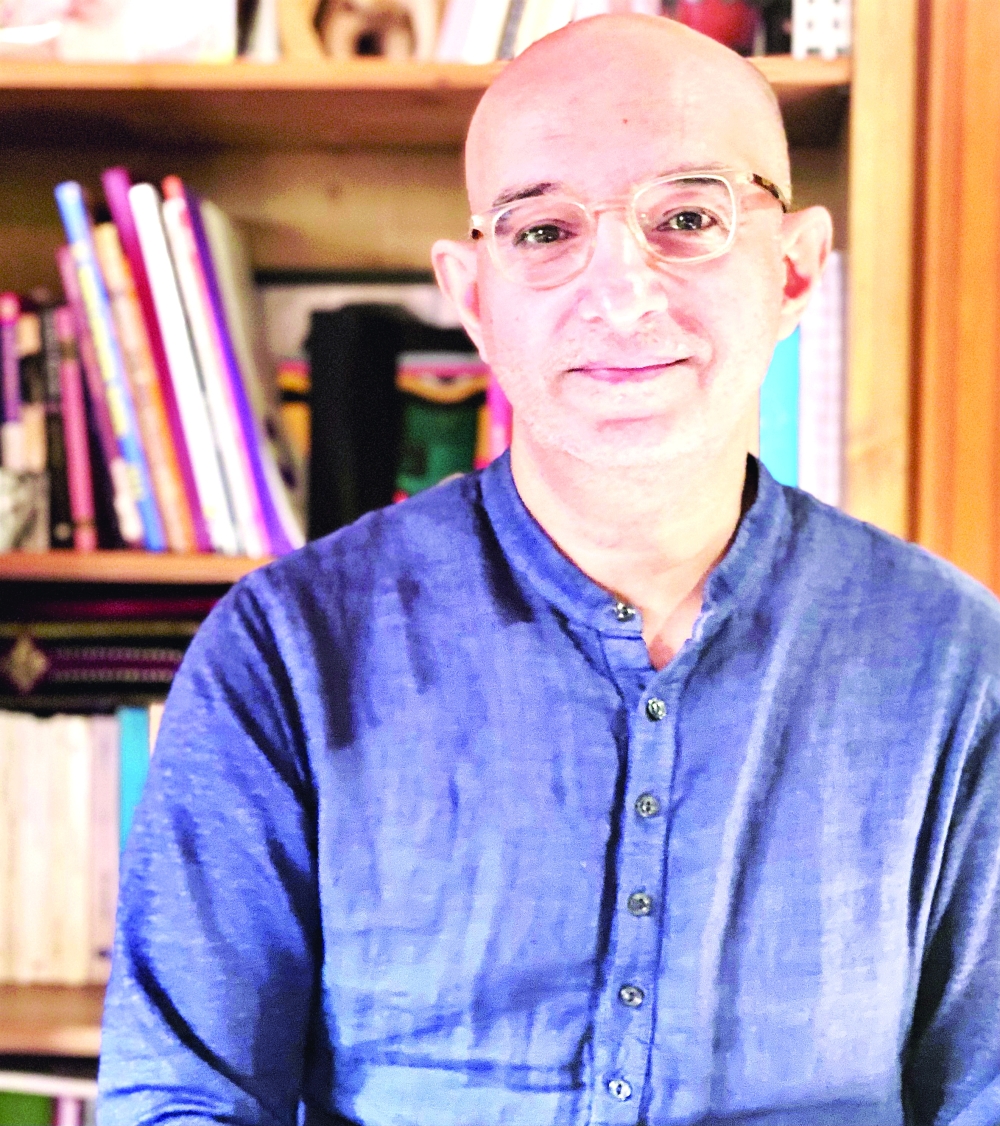 الكرسي: أنطولوجيا شعرية