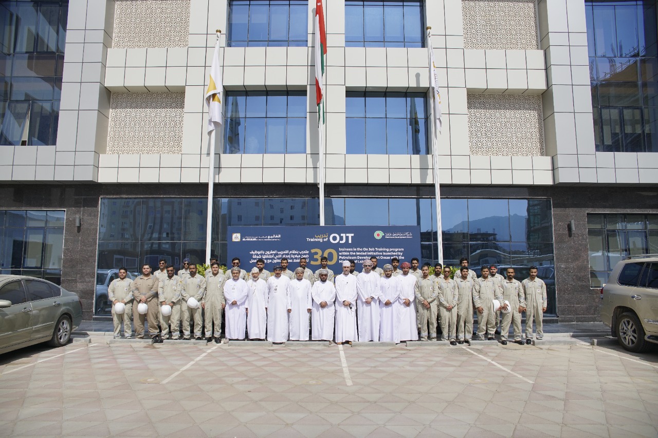 الغالبي العالمية تدرب 30 شابا في تخصصات فنية وميكانيكية