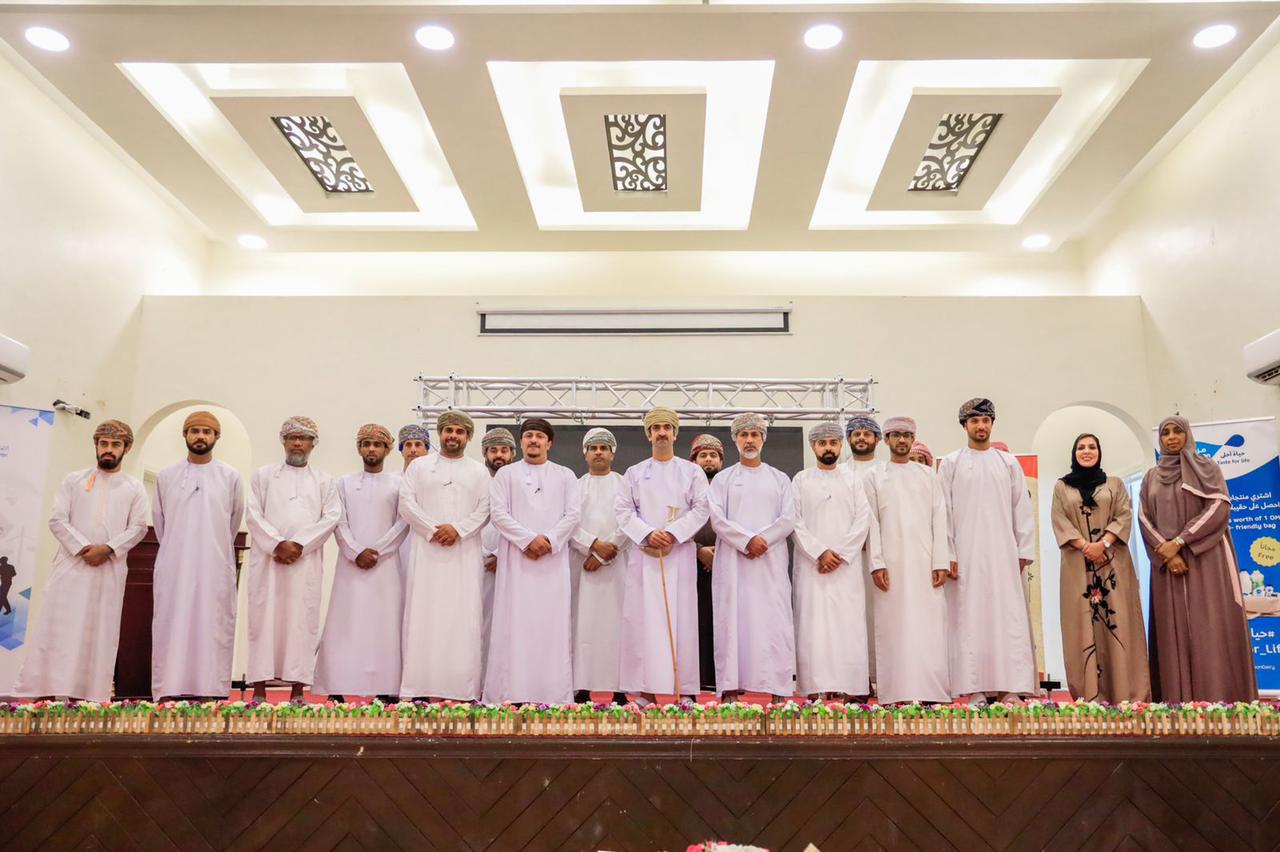 فريق الرديدة بالخابورة ينظم ندوة حول قانون العمل العماني