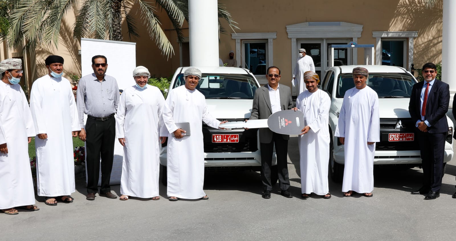 الزبير للتأجير تسلم أسطولا من طراز ميتسوبيشي إلى جلفار