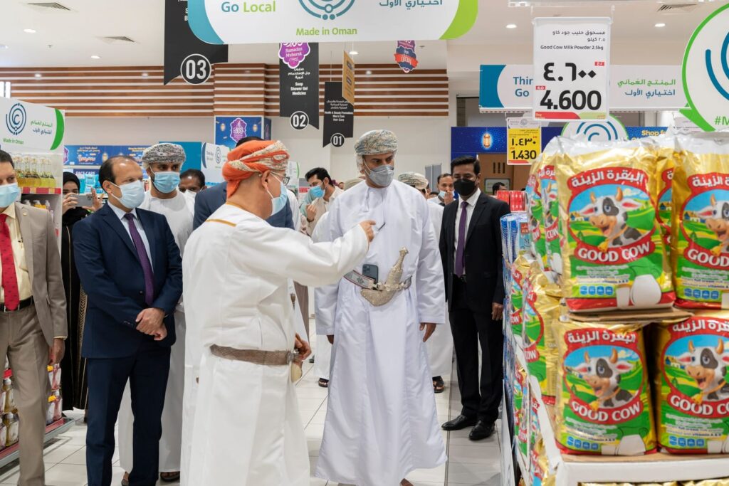 مدائن تفتتح معرض المنتجات العمانية في اللولو هايبر ماركت بمسقط مول 2 IMG 20220320 WA0012