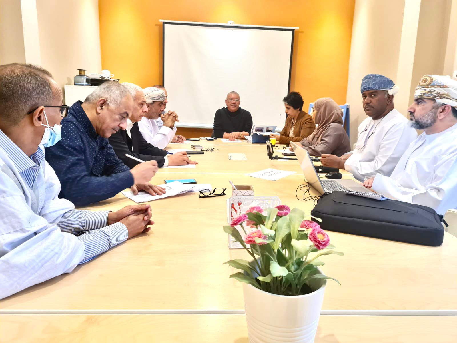 خلال اجتماعها في نواكشوط .. مقترحان لجمعية الصحفيين لتطوير رصد الحريات ” العربيه “