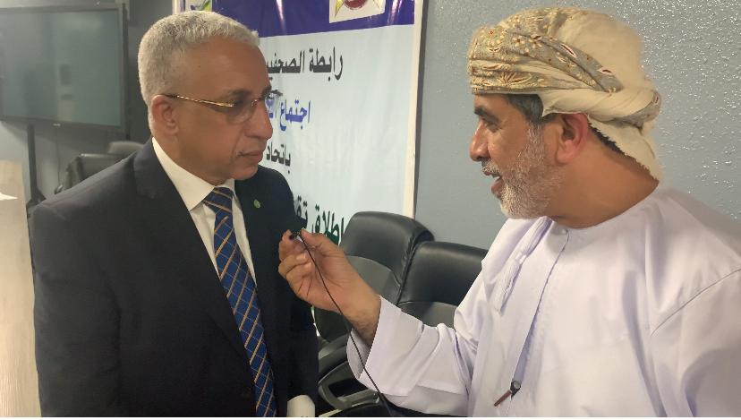   وزير الثقافة والشباب والرياضة الموريتاني يشيد بإستضافة ” مسقط ” للكونجرس الدولي للصحافة