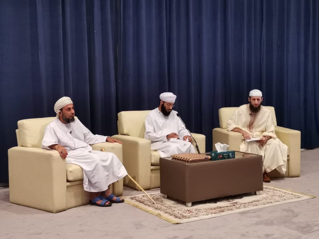 الجمعية العمانية للعناية بالقرآن الكريم وكلية العلوم الشرعية تنظمان ندوة: الإجازة القرآنية (أركانها، وشروطها) 8 IMG 20220326 WA0042