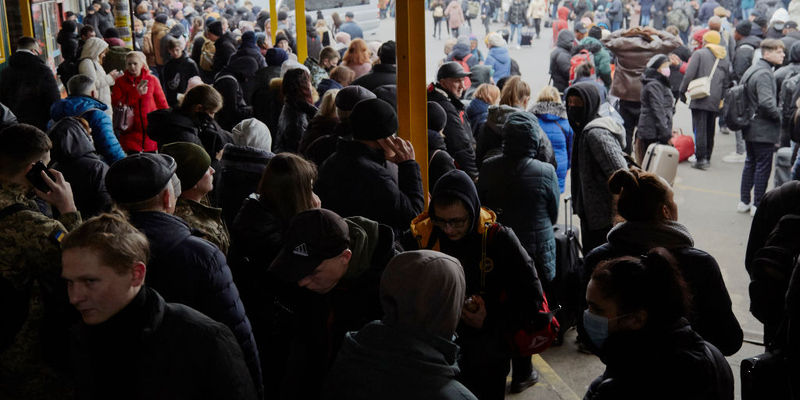 السلطات الأوكرانية تتوقع مغادرة 200 ألف شخص مدينة ماريوبول