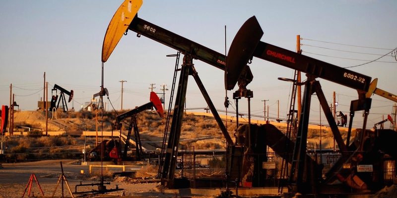 أسعار النفط تواصل الارتفاع لأعلى مستوياتها منذ 2013