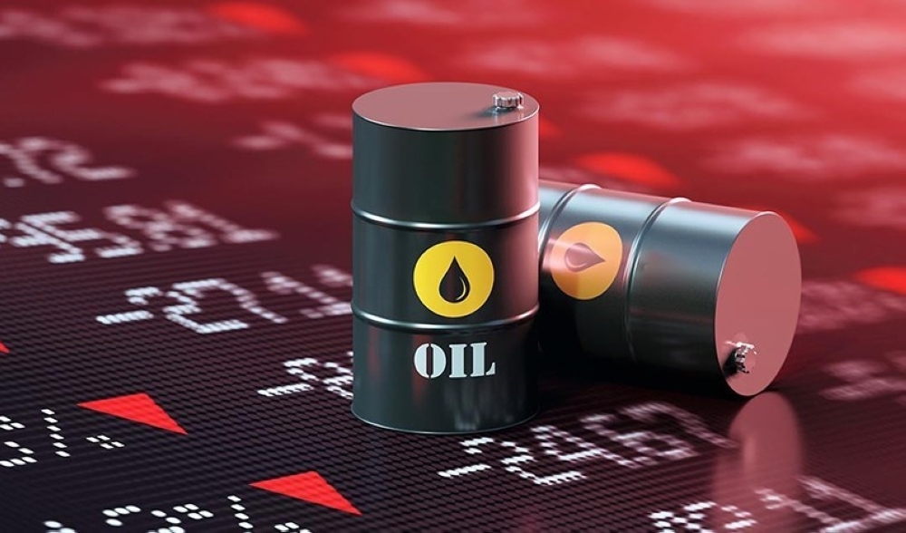 أسعار النفط ترتفع بشكل طفيف