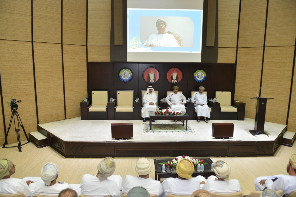 استعراض دور الدبلوماسية الاقتصادية في جلب الاستثمارات والترويج لسلطنة عمان