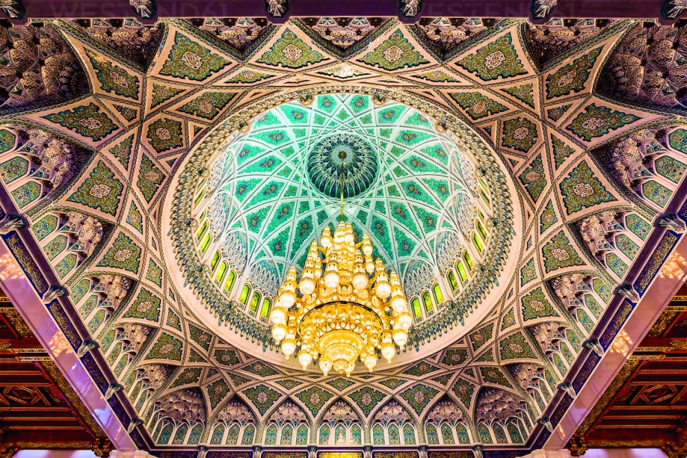 الأولاد يمضون الوقت في الألعاب الشعبية.. والبنات يستمعن إلى حكاوى الجدات 8 الأولاد يمضون الوقت في الألعاب الشعبية.. والبنات يستمعن إلى حكاوى الجدات