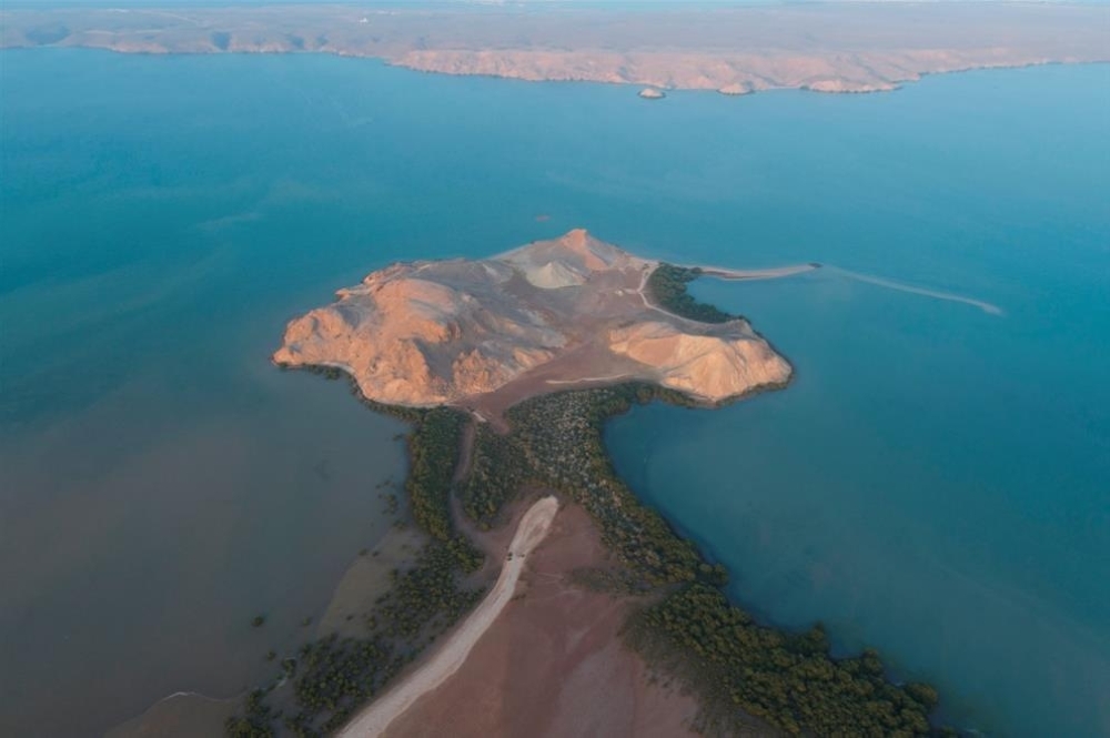 «النقل والاتصالات»: دراسة لإنشاء منارة بحرية تاريخية تحتضن متحفا برأس الحد