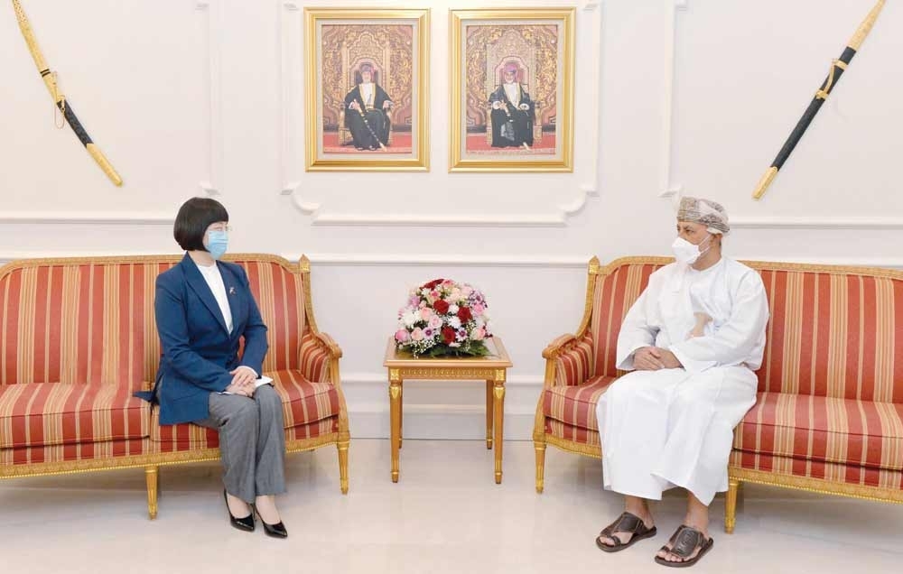 السيد شهاب يستعرض مجالات التعاون العسكري مع الصين