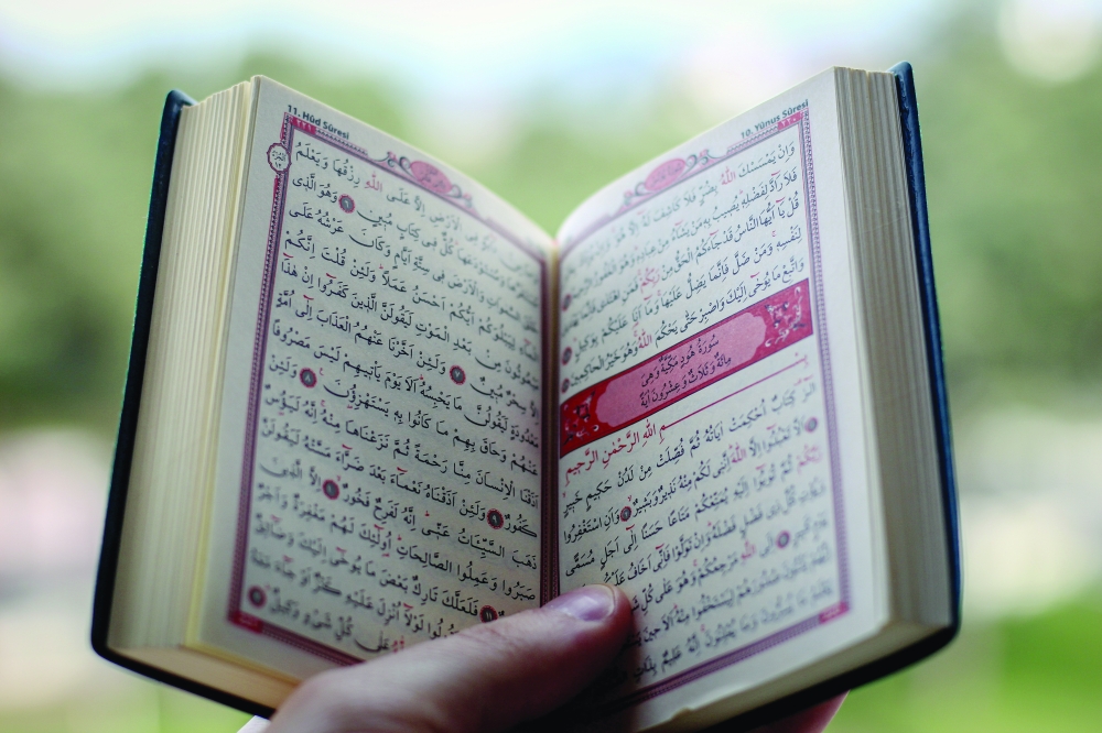 زكريا المكدمي: القرآن عزيز ومن عزته أنه لا يلبث عند من لا يتعهده