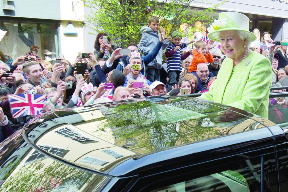 إليزابيث الثانية تحتفل بعيدها السادس والتسعين
عميدة ملوك العالم لا تزال تمارس مهامها