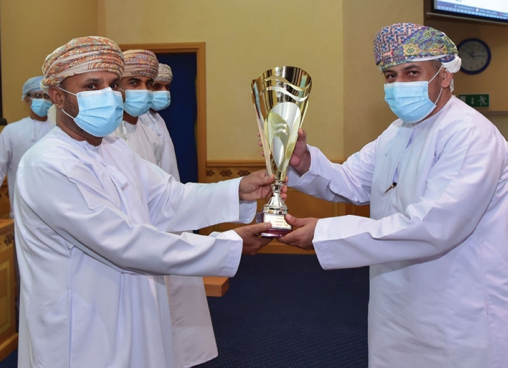 «الشرطة» تختتم المسابقة الثقافية الرمضانية وبطولة الشطرنج