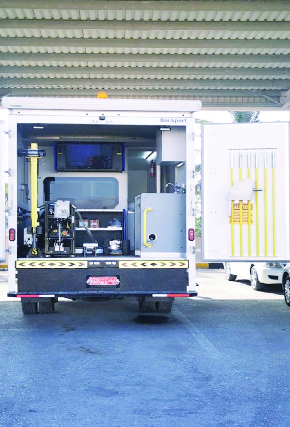 إطلاق خدمة تقنية لرصد وتوثيق
أضرار شبكة الصرف الصحي بظفار