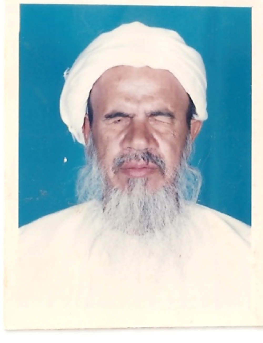 أضاميم: الأديب خلف بن حمدان وعشر سنوات من الرَّحيل