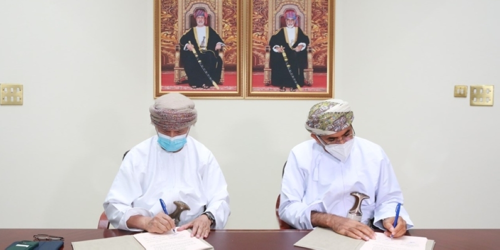 توقيع اتفاقية إدارة وتشغيل مركز بحوث الزراعة النسيجية ببهلاء