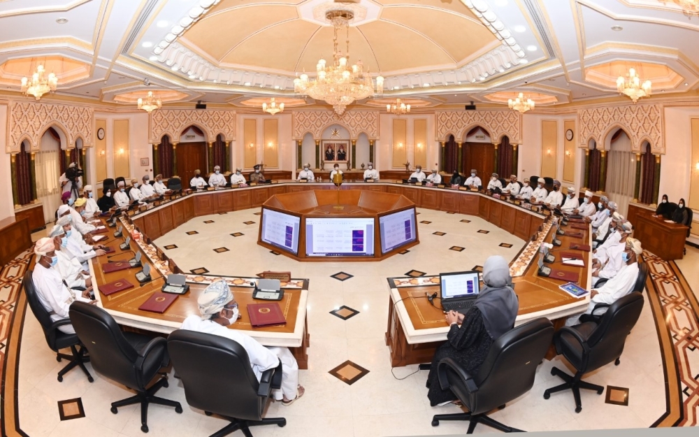 المجلس البلدي بمحافظة مسقط يطّلع على برنامج التحول الرقمي الحكومي