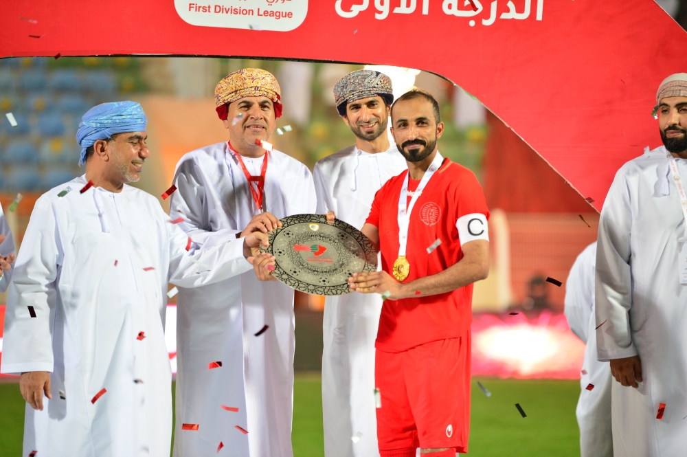 البشائر يجمع بين إنجاز الصعود ولقب الدوري بجدارة واستحقاق