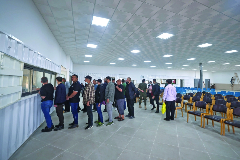 استشهاد فلسطيني واصابة 3 آخرين برصاص الاحتلال بالضفة