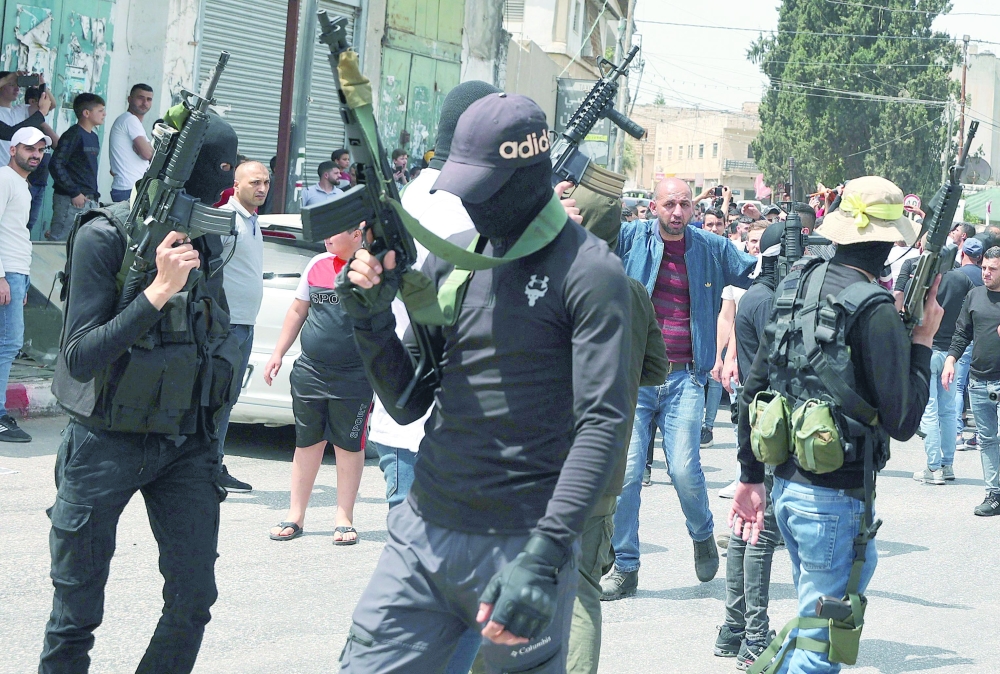 شهيد و3 جرحى في عملية عسكرية لجيش الاحتلال بالضفة الغربية