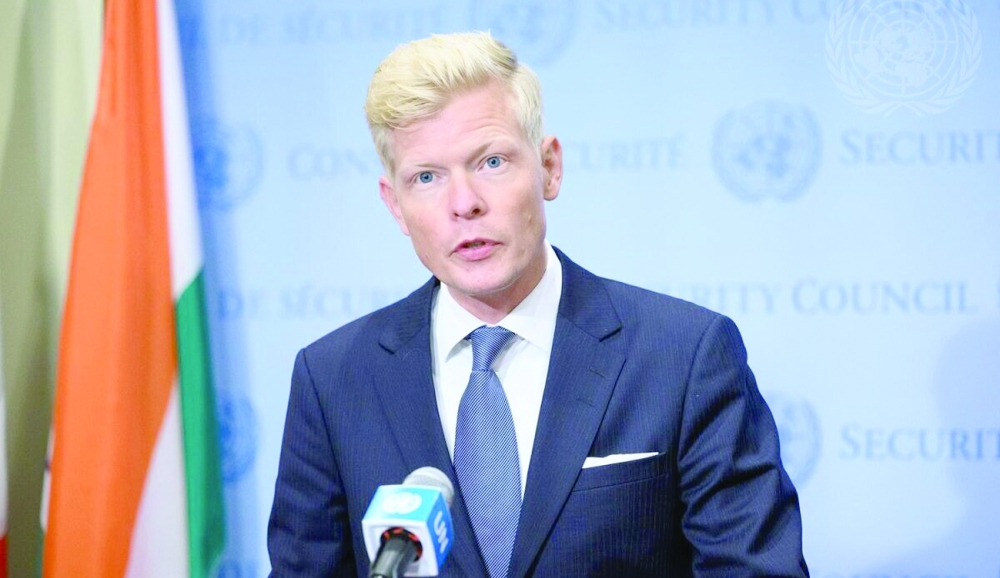 المبعوث الأممي يؤكد موافقة الأطراف اليمنية على الالتزام بالهدنة