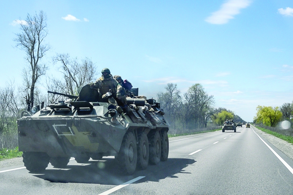 بايدن: التهديد الروسي النووي “غير مسؤول”